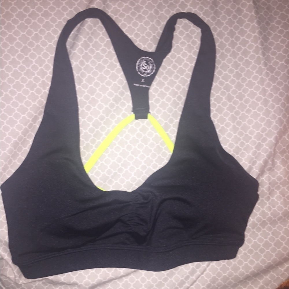 Sports bra